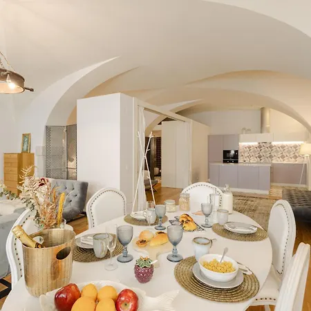 Almaria - Da Corte | Chiado *