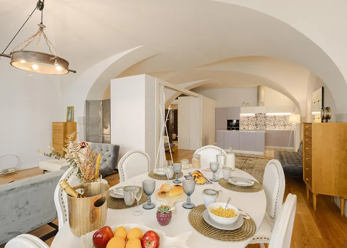 Almaria - Da Corte | Chiado *